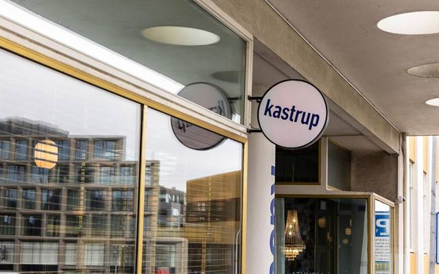 Veitingastaðurinn Kastrup var opnaður var aftur á fimmtudag eftir langa baráttu fyrir leyfisveitingu.