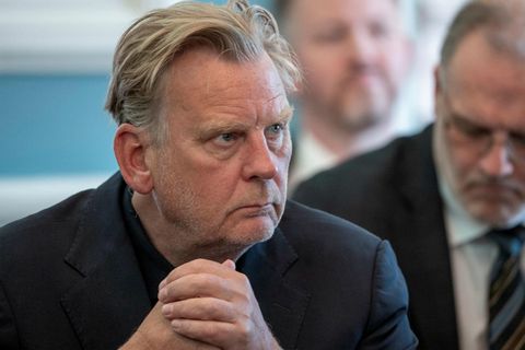 Sigmundur Ernir Rúnarsson, þingmaður Samfylkingarinnar, skrapar botninn í golfinu.