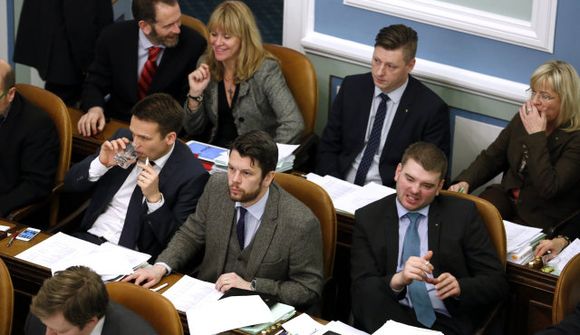 45% vilja afgreiða frumvarpið