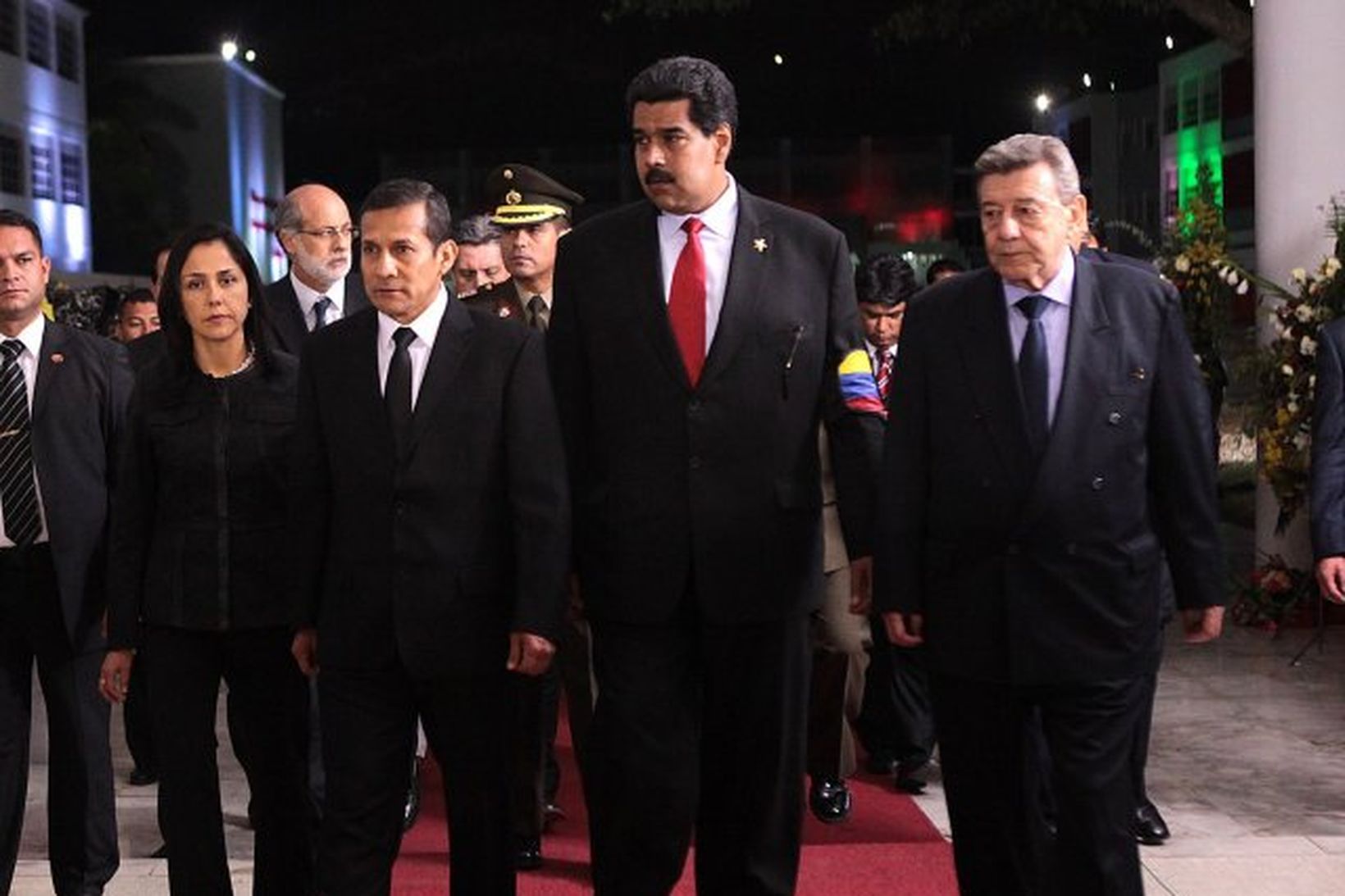 Nicolas Maduro, varaforseti Venesúela, verður settur í embætti forseta landsins …