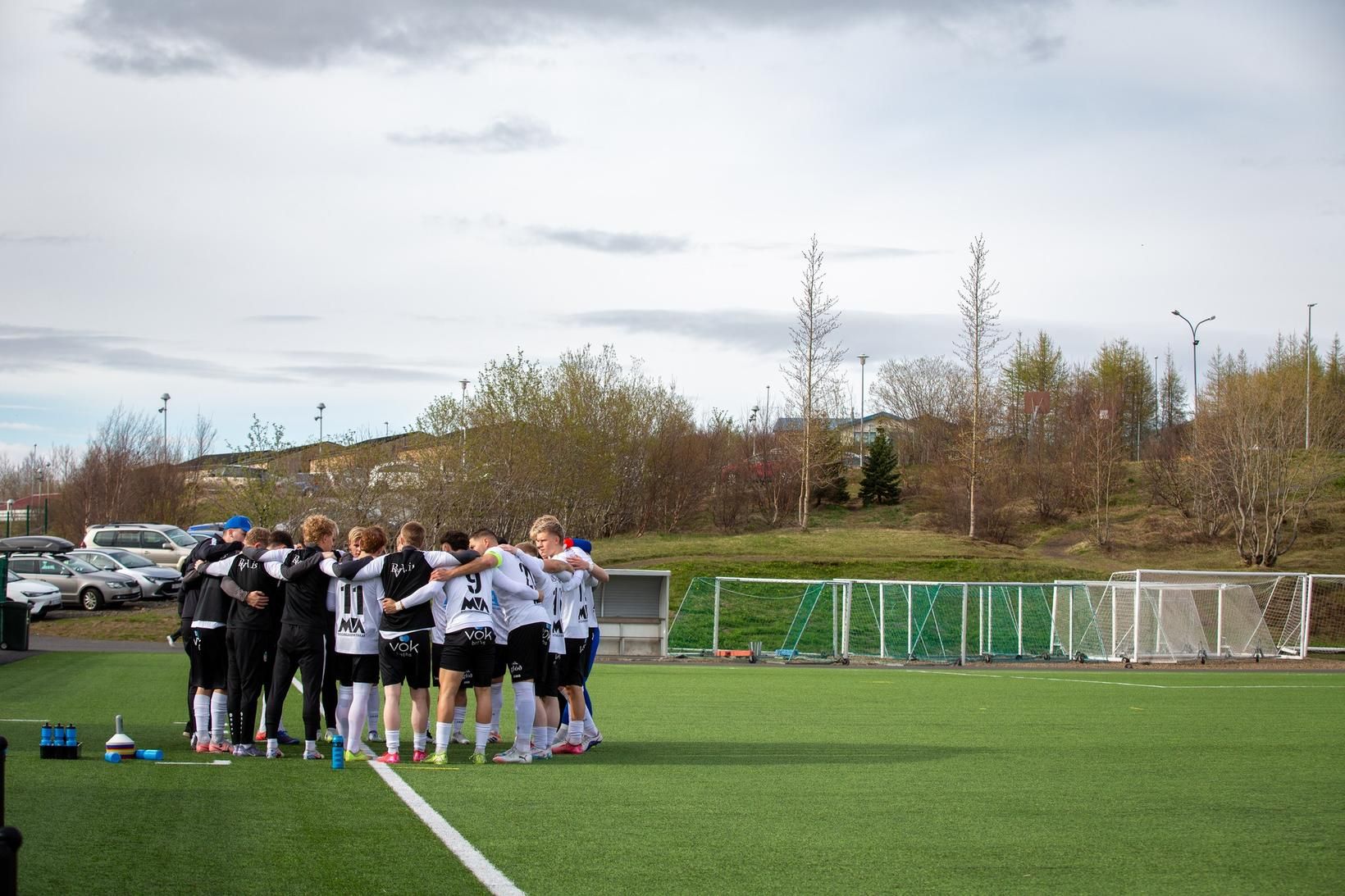 Draga liðið úr keppni vegna kostnaðar