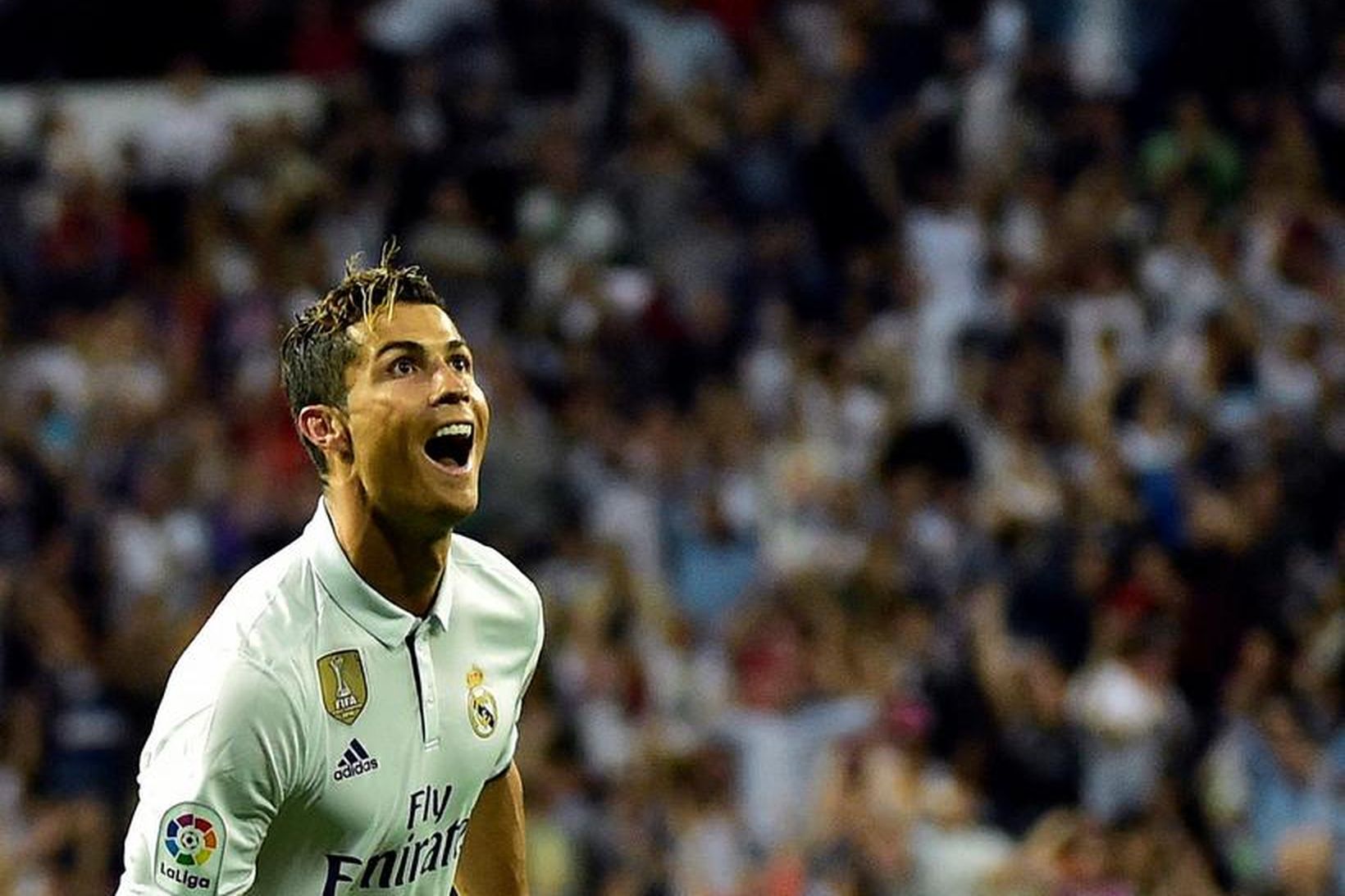 Ronaldo fagnar marki gegn Sevilla í gær.