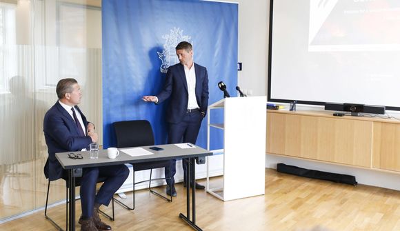 Viðsnúningur í efnahagslífinu blasir við 