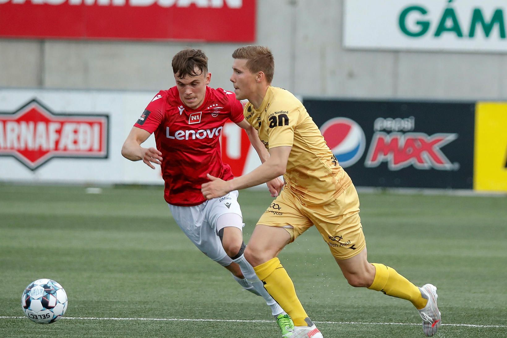 Alfons Sampsted og félagar í Bodö/Glimt halda Evrópuævintýrinu áfram.