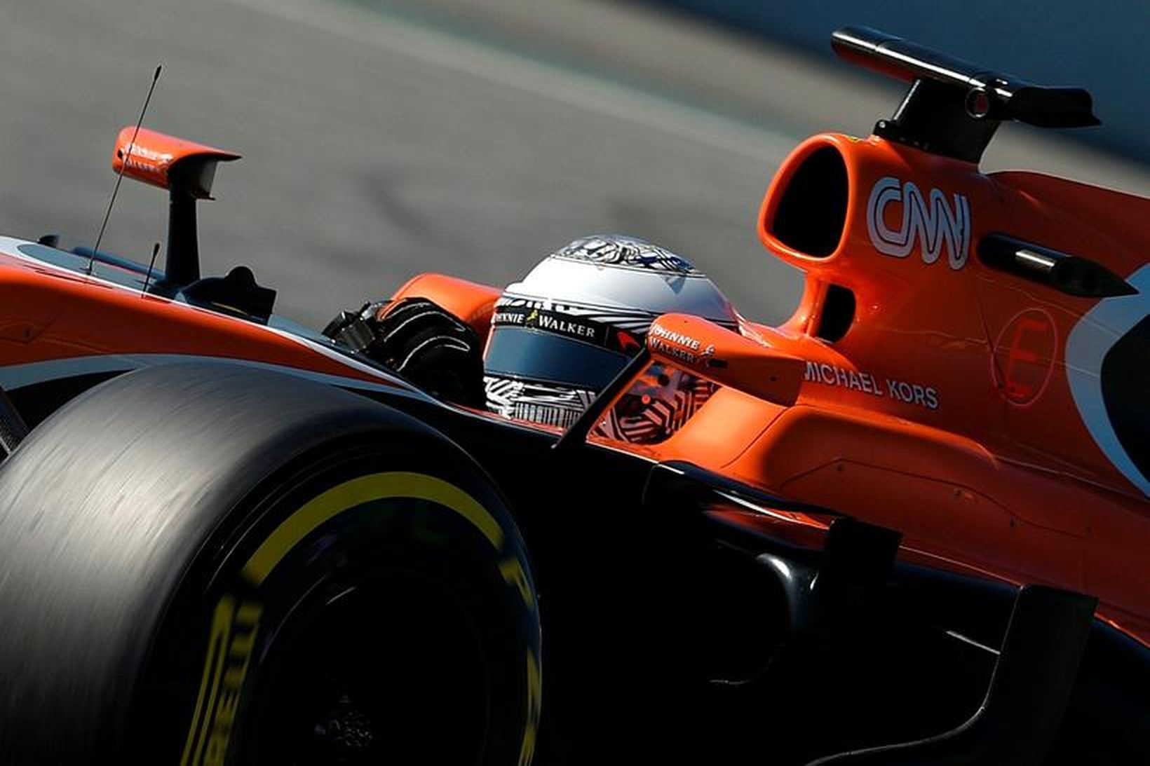 Fernando Alonso við reynsluakstur McLarenbílsins í Barcelona 10. mars sl.