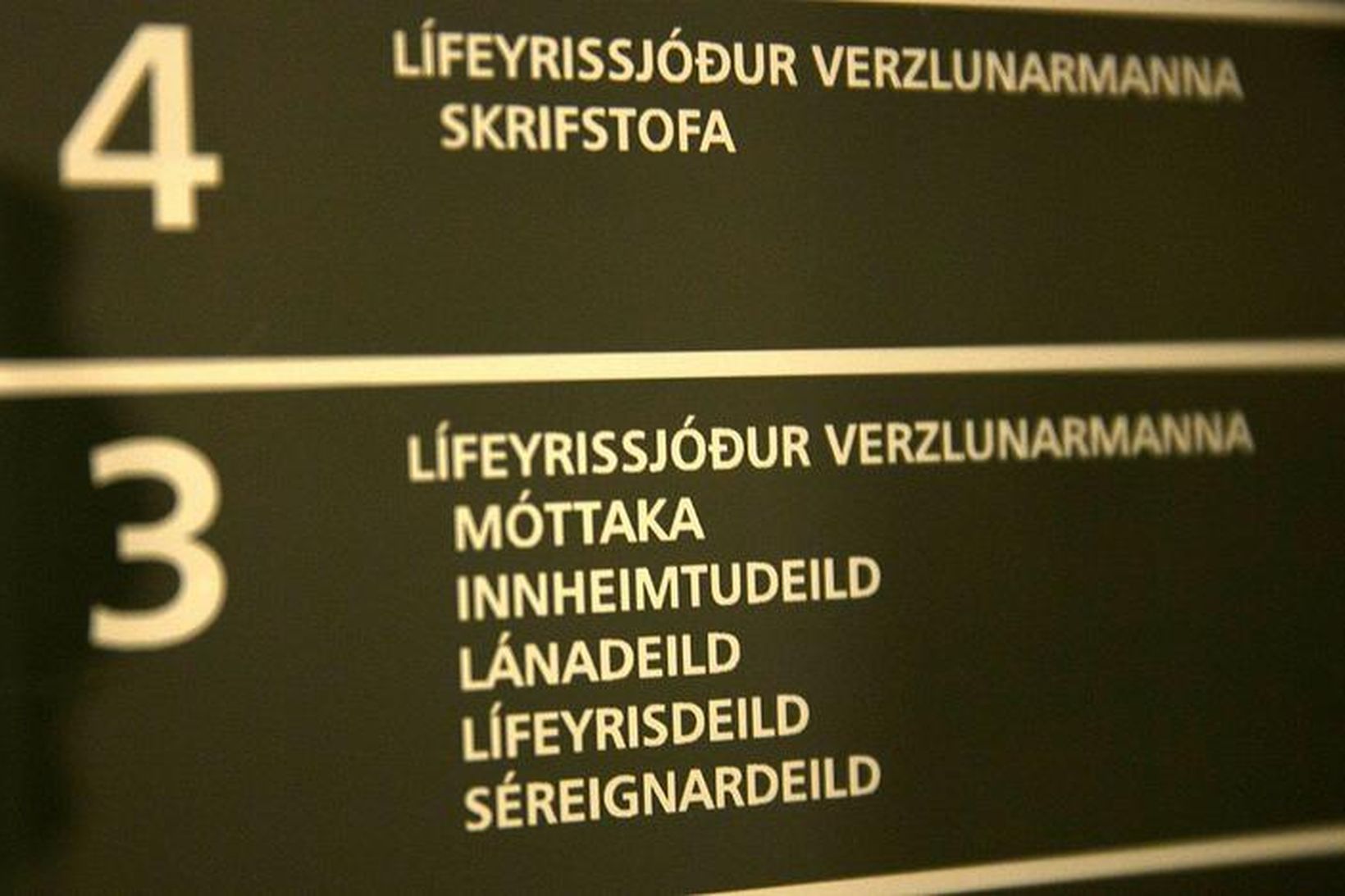 Rekstrarkostnaður íslenskra lífeyrissjóða er sambærilegur kostnaðnum í Noregi, Portúgal og …