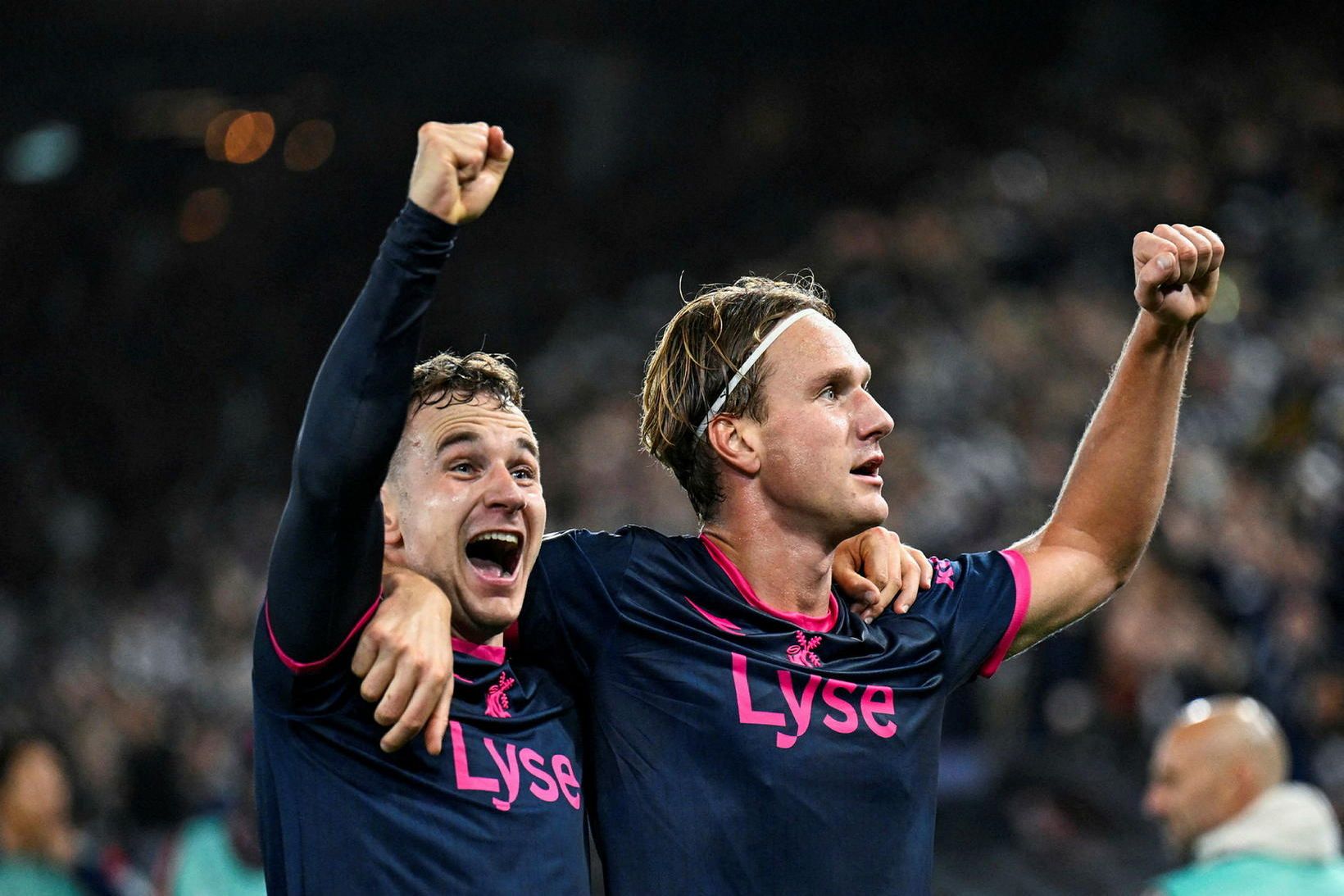 Viking jafnar við Bayern München