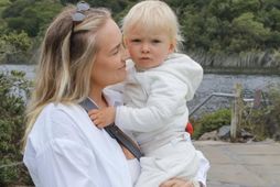 Lovísa Falsdóttir ásamt tveggja ára dóttur sinni, Svölu.