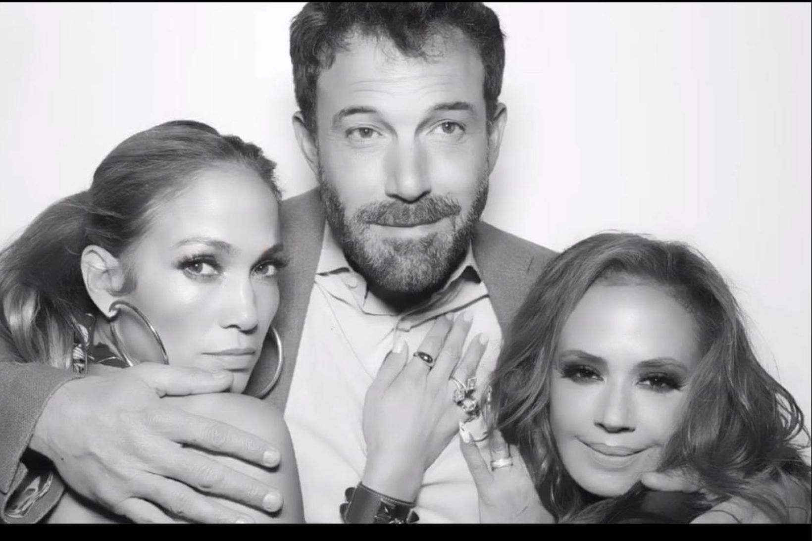 Jennifer Lopez og Ben Affleck ásamt Leuh Remini.