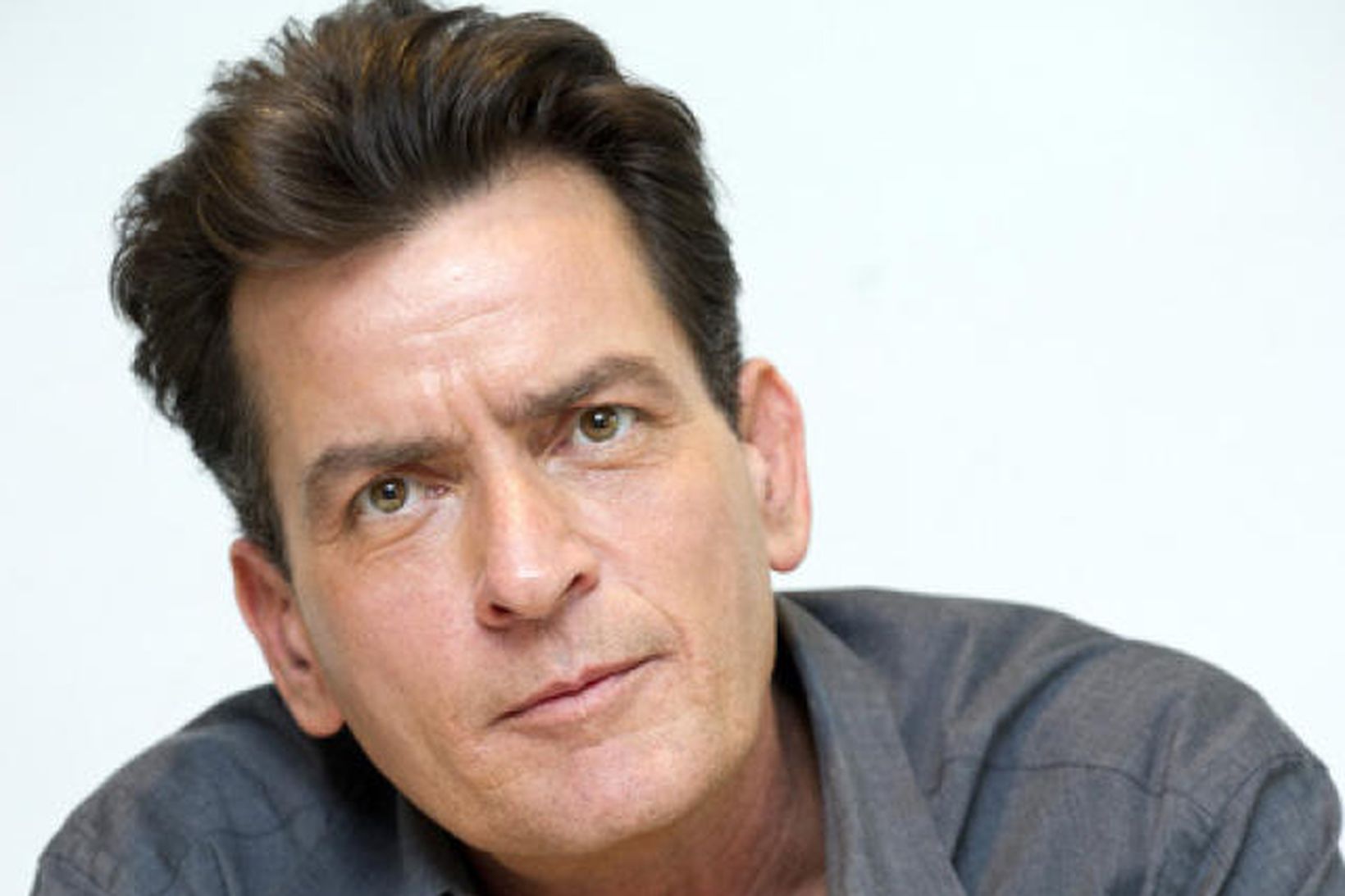 Charlie Sheen játaði að vera smitaður af HIV.