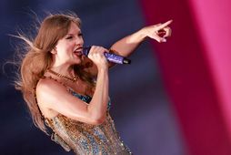 Bandaríska tónlistarkonan Taylor Swift á sviði á Eras-tónleikaferðinni í ágúst 2023.