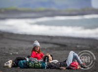 Erlendir ferðamenn við Víkurfjöru í Mýrdal