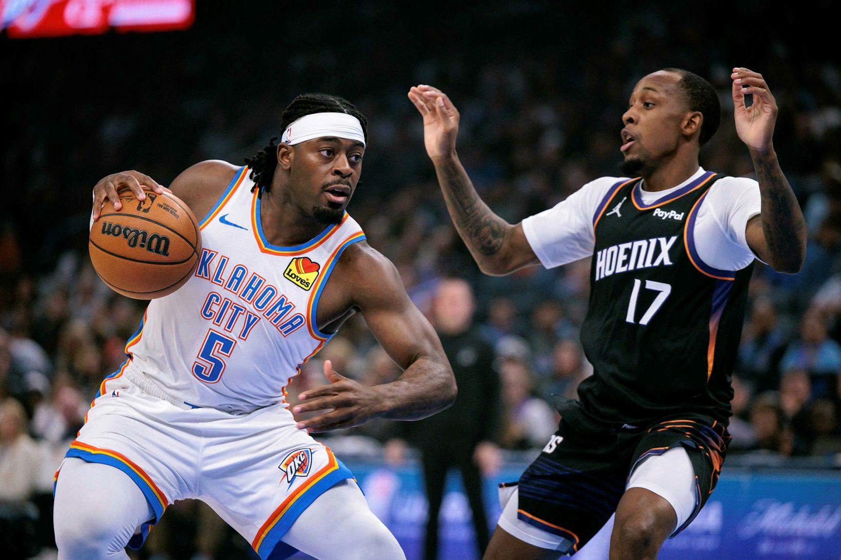 Thunder hóf titilvörn sína með stórsigri