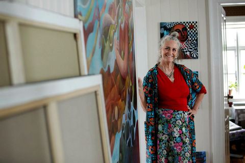 Hjördís Frímann myndlistarmaður hefur sett sitt fallega hús á sölu.