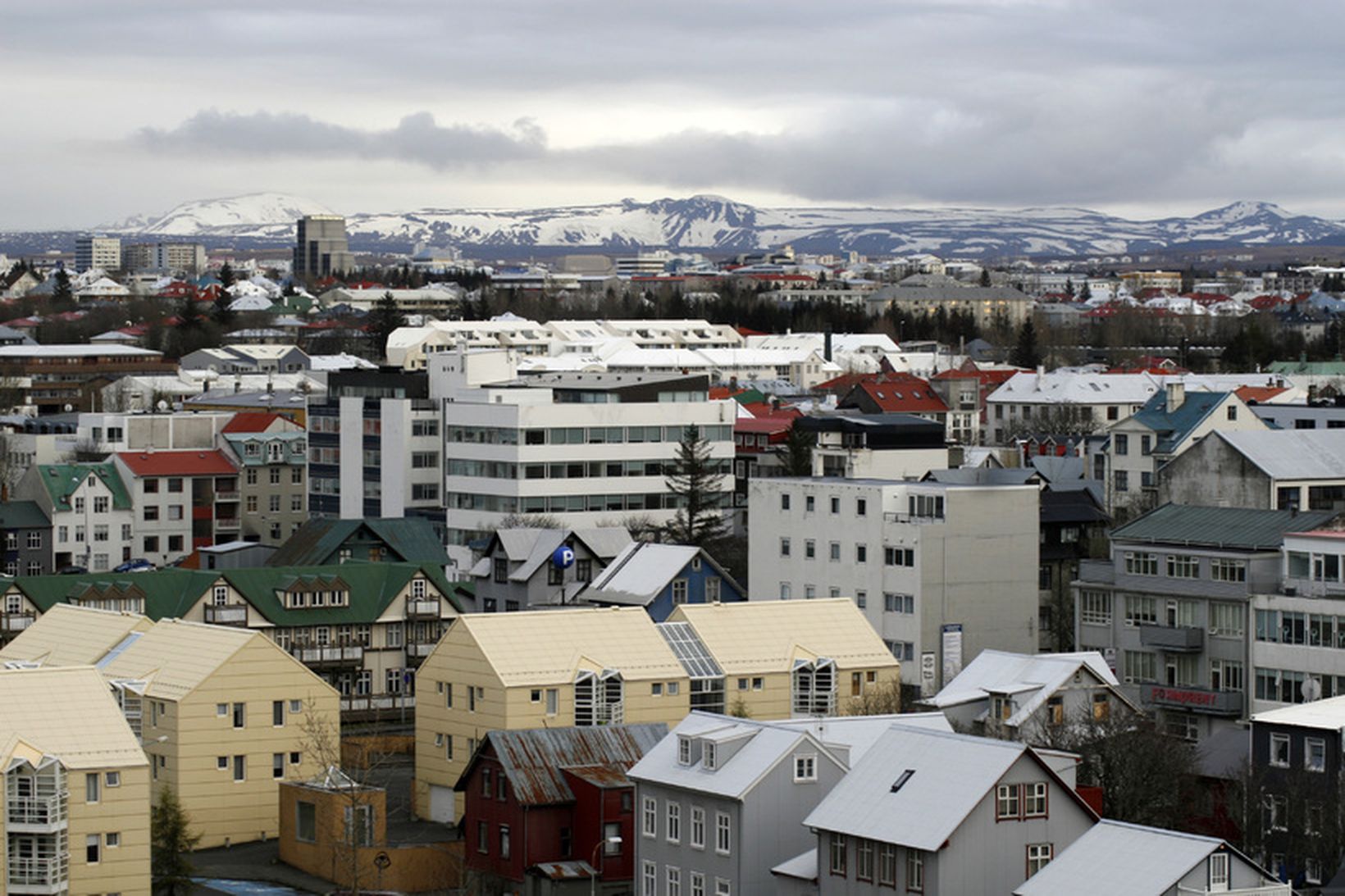 Fjölda fullnustugerða fyrri hluta septembermánaðar sýnir að yfir 60 heimili …