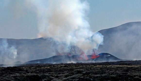 Áfram stöðug virkni en gosórói fer hægt lækkandi