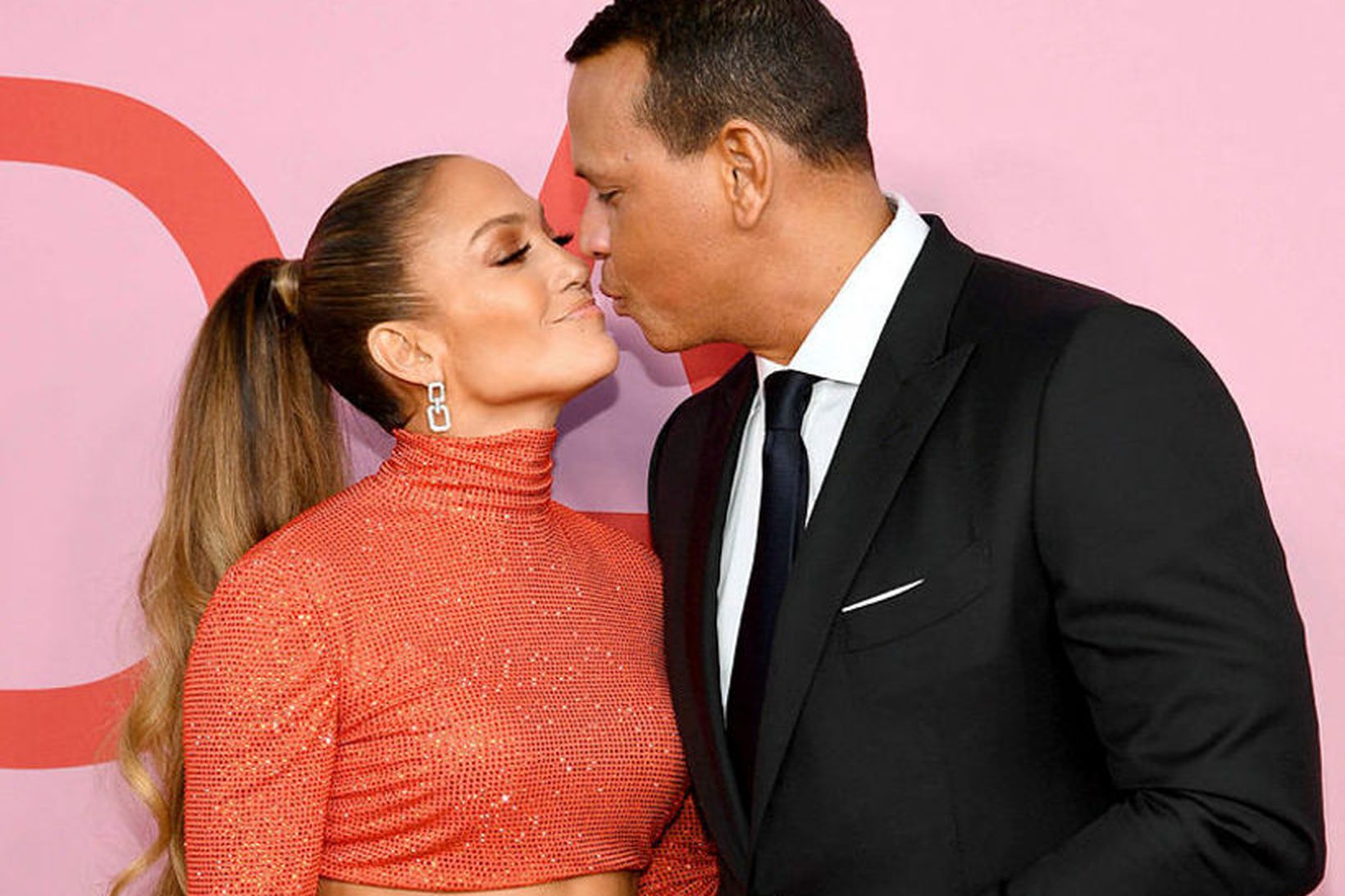 Jennifer Lopez og Alex Rodriguez á rauða dreglinum í byrjun …