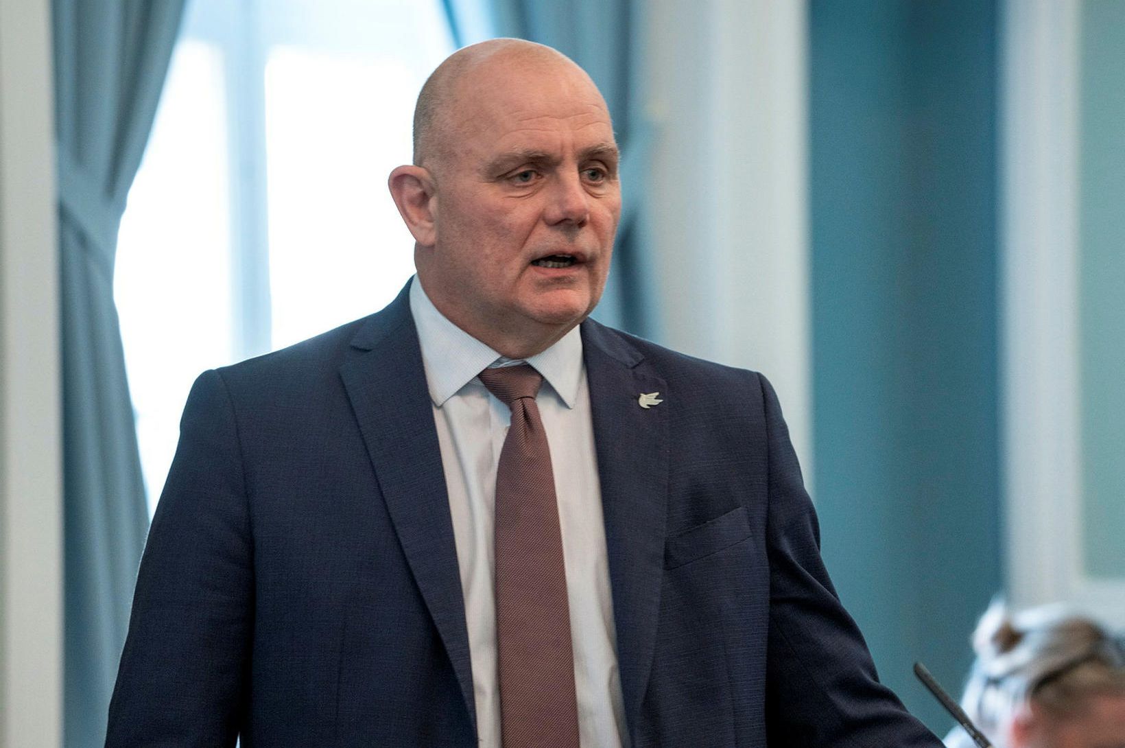 Ýjar að þingstörfum fram í ágúst