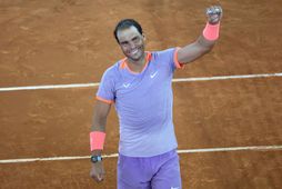 Rafael Nadal íhugar að spila tvíliðaleik með Carlos Alcaraz í sumar.
