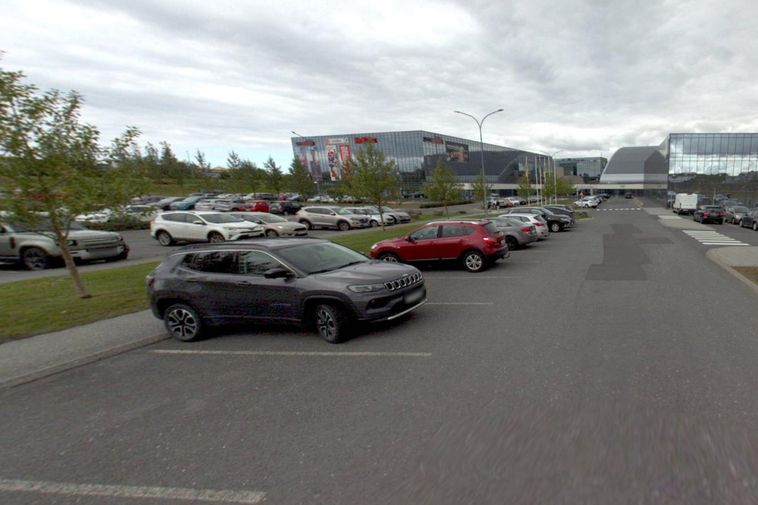 Paid parking introduced at Egilshöll