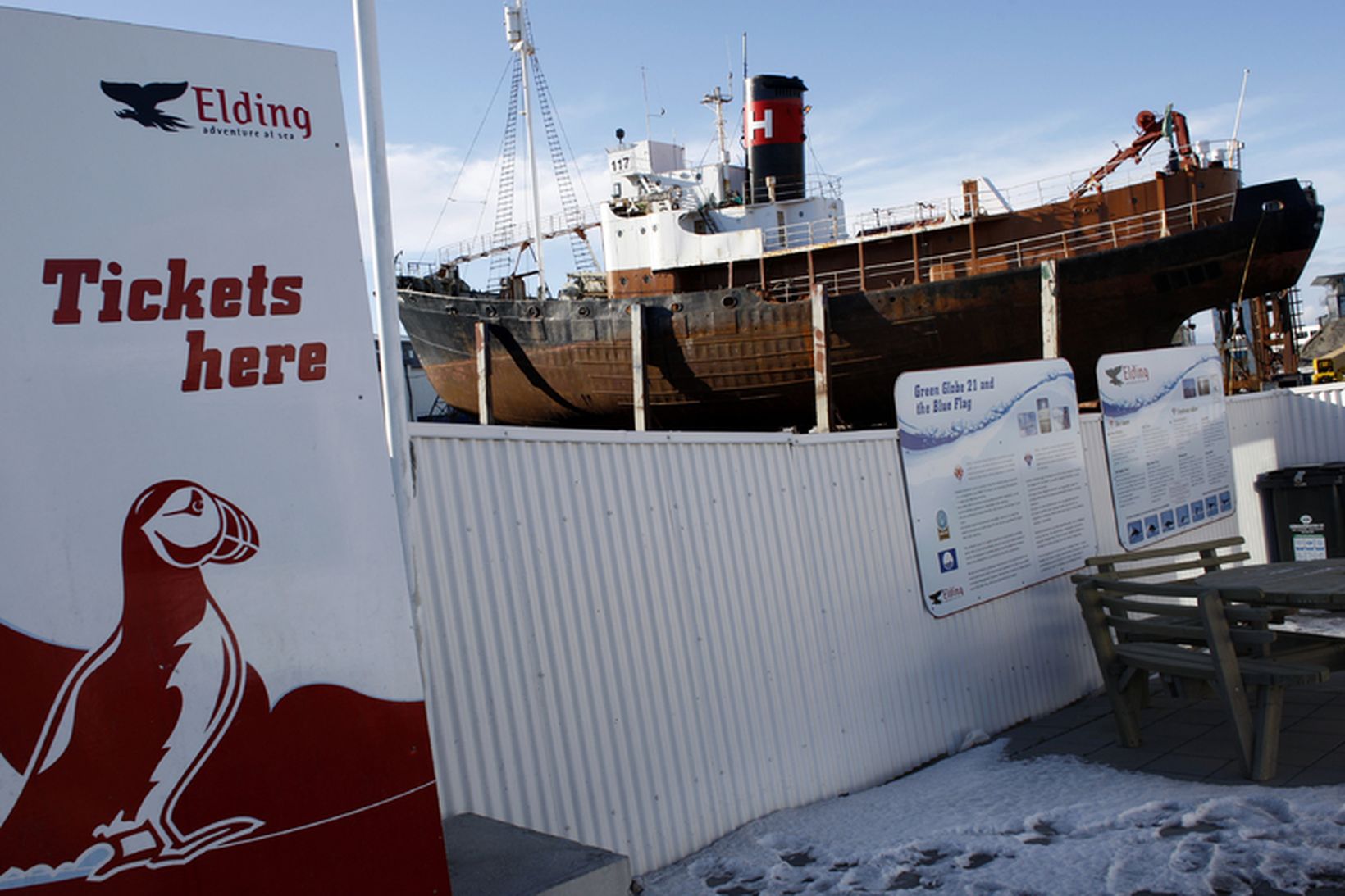 Elding auglýsti eftir sjálfboðaliðum til starfa.