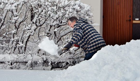 Landsmenn, mokið snjó og saltið fyrir póstinn