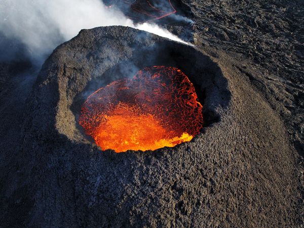 The eruption in Sundhnúkagígar crater row.