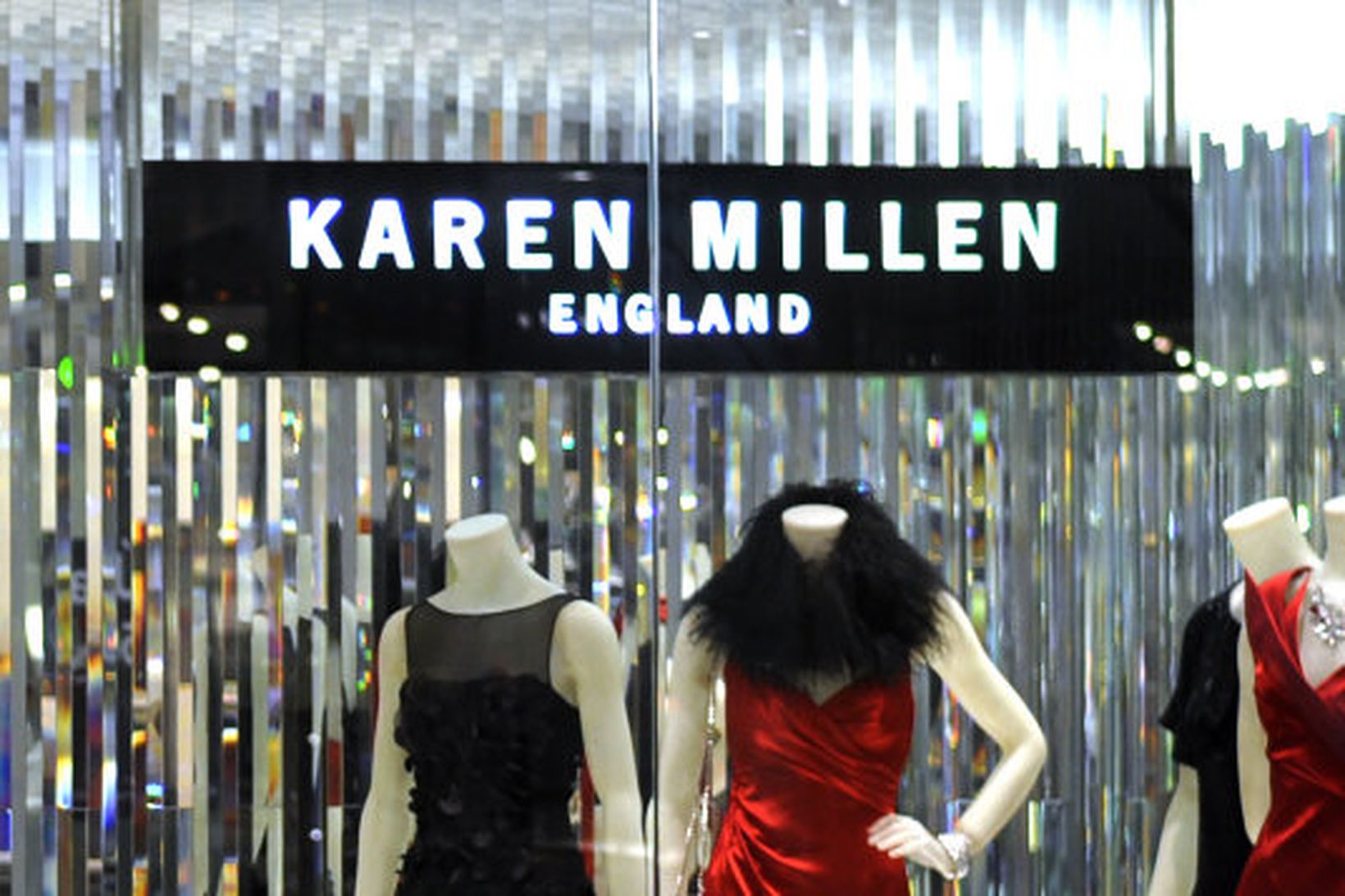 Karen Millen er staðráðin í að eignast aftur verslanirnar Karen …