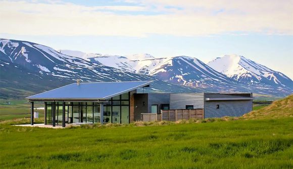 Stórkostlegt útsýni úr húsi í Svarfaðardal