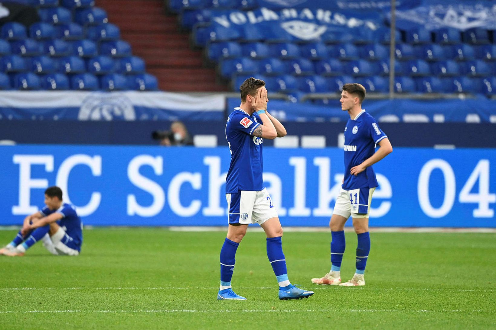 Salan var gerð til að bjarga fótboltaliði Schalke 04.