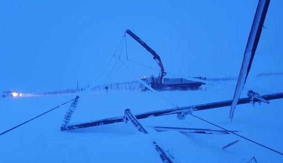 20 stæður í Dalvíkurlínu brotnar