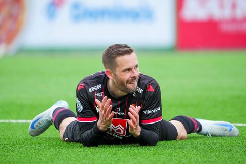 Gylfi Þór Sigurðsson hefur leikið 450 deildaleiki á ferlinum og missti þó úr tvö heil …