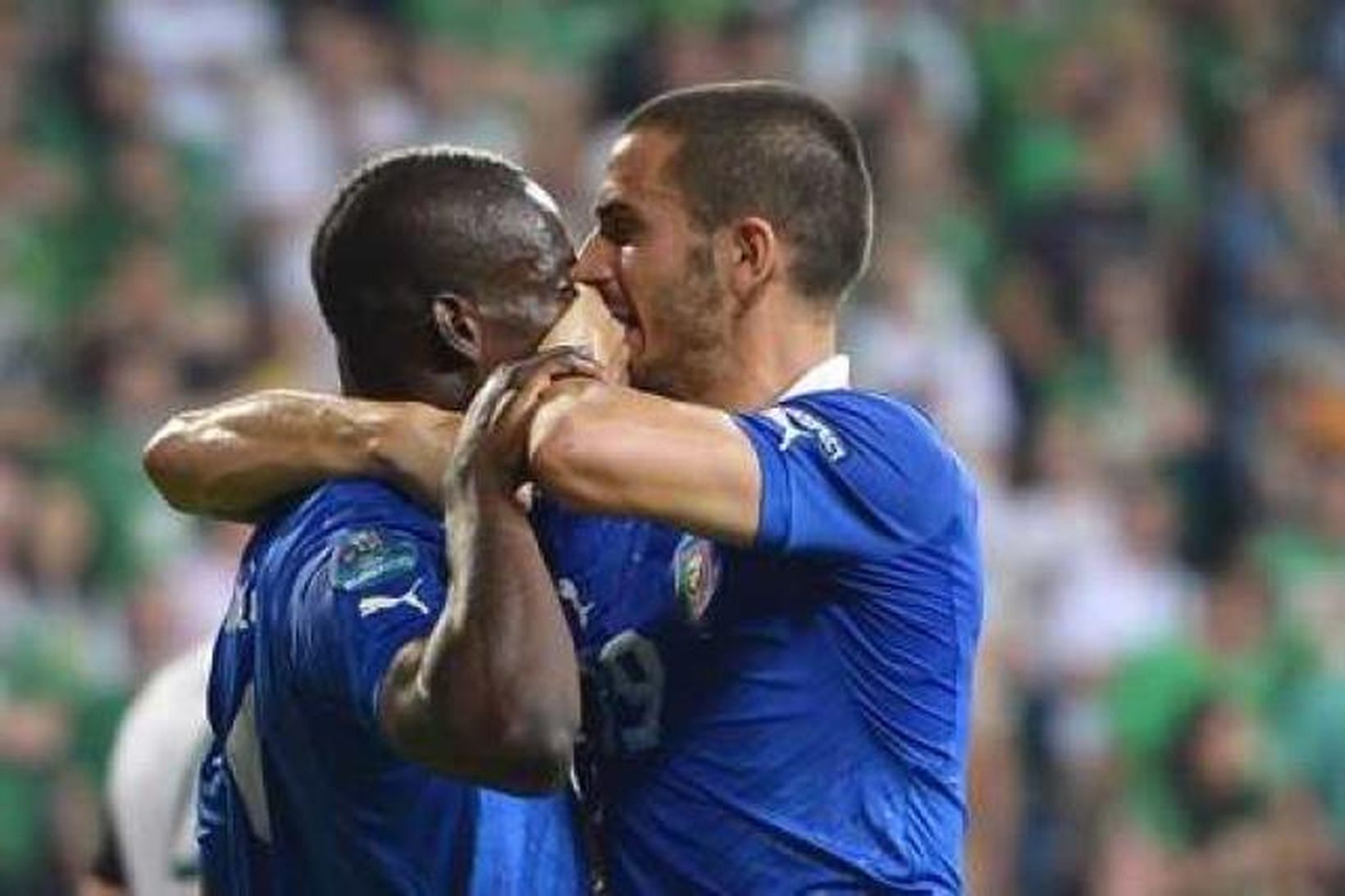 Bonucci sá til þess að Balotelli fengi ekki að tjá …