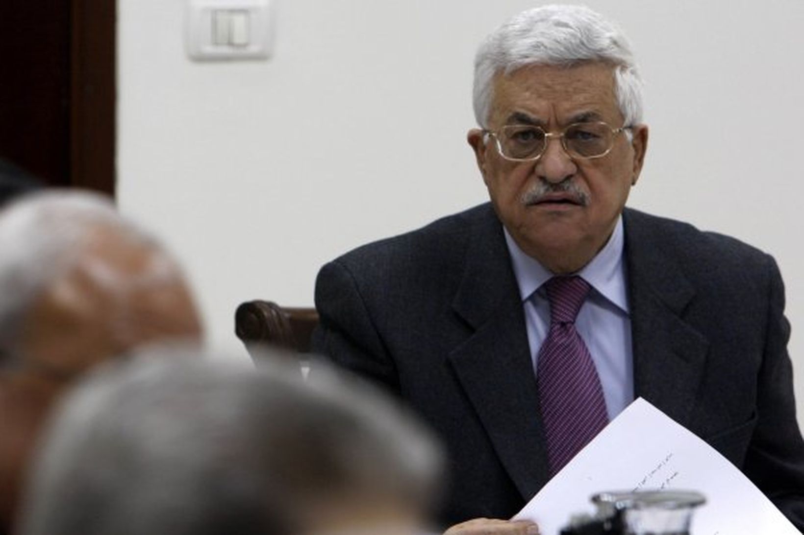 Forseti Palestínu Mahmoud Abbas mun taka við um 7,7 milljörðum …