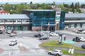 Hella Áberandi hús við þjóðveginn í gegnum bæinn. Þarna er margvísleg þjónustustarfsemi, svo sem Kjörbúðin.