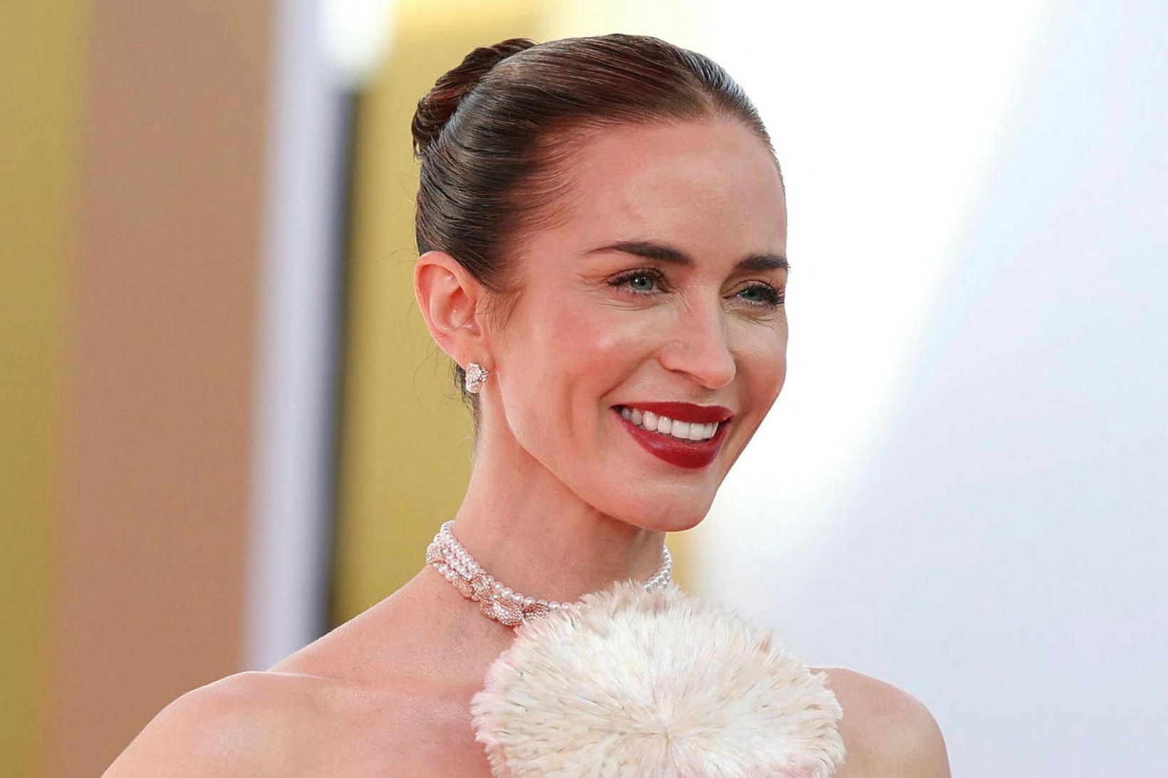 Emily Blunt sökuð um forréttindablindu