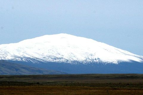Hekla looking innocent with a cover of snow. Recent measurements indicate that it could blow at any moment.