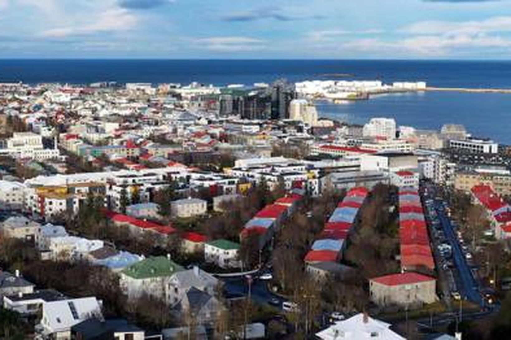 Hagfræðingur segir að það að fólk kjósi fremur að kaupa …