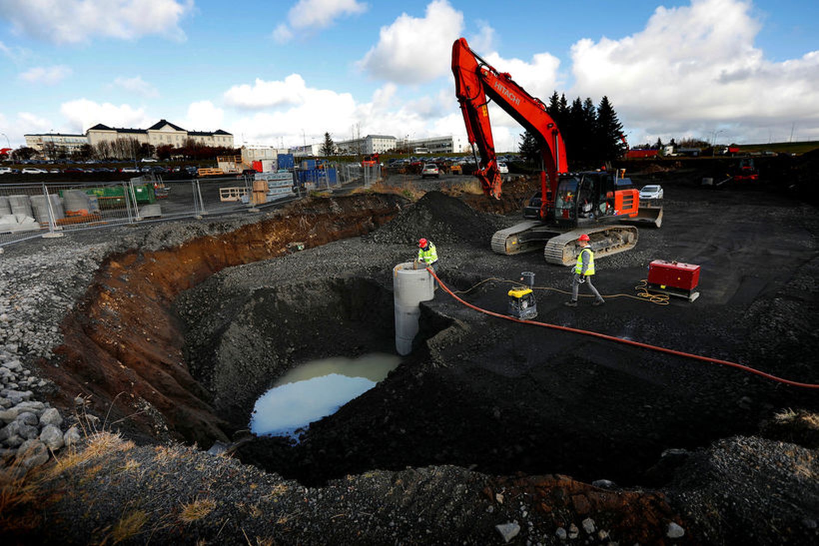 Flutningabílar munu fara 23-27 þúsund sinnum með jarðefni frá Landspítalalóðinni …