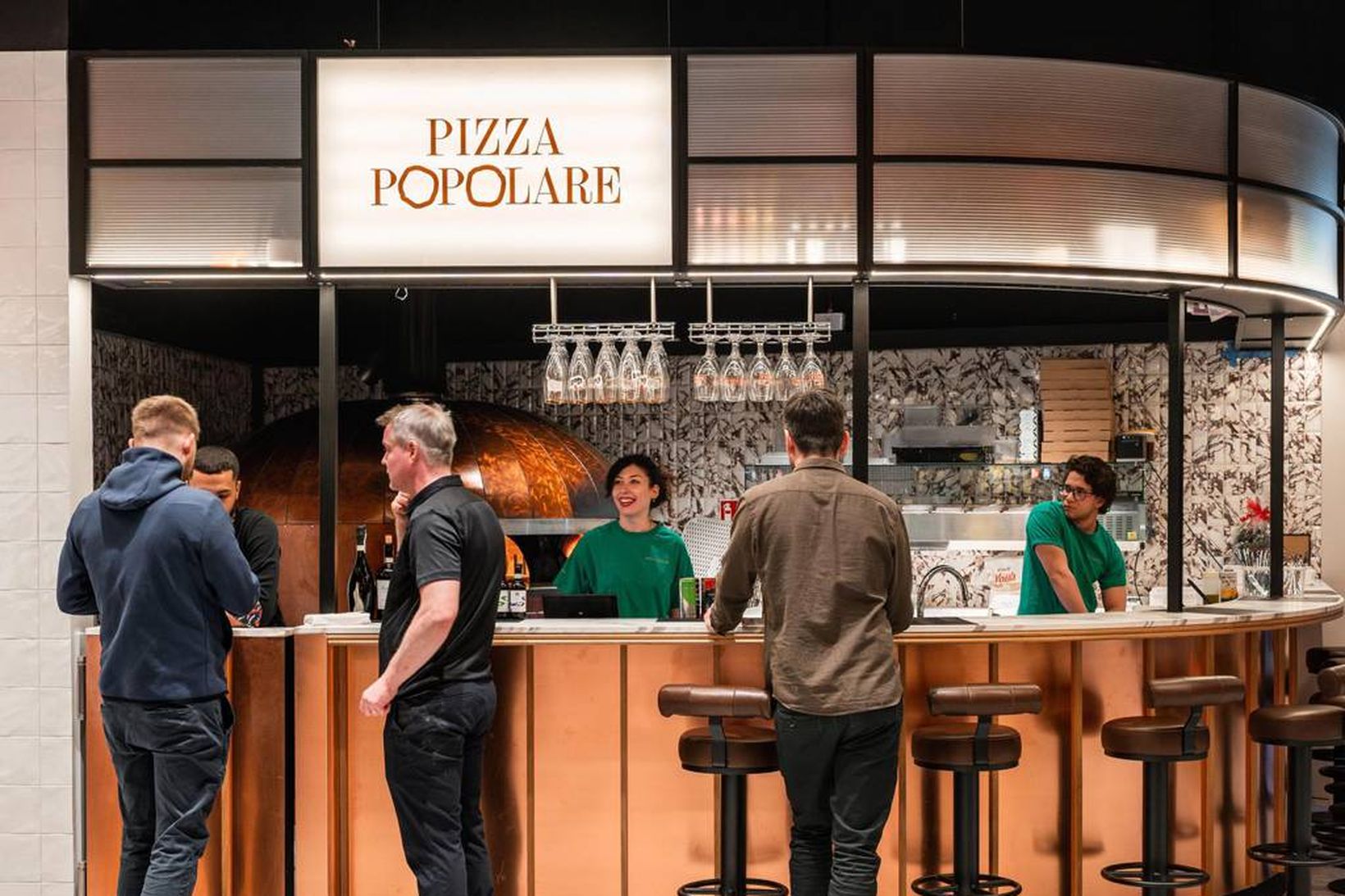 Pizza Popolare er nú bæði í Reykjavík og á Akureyri.