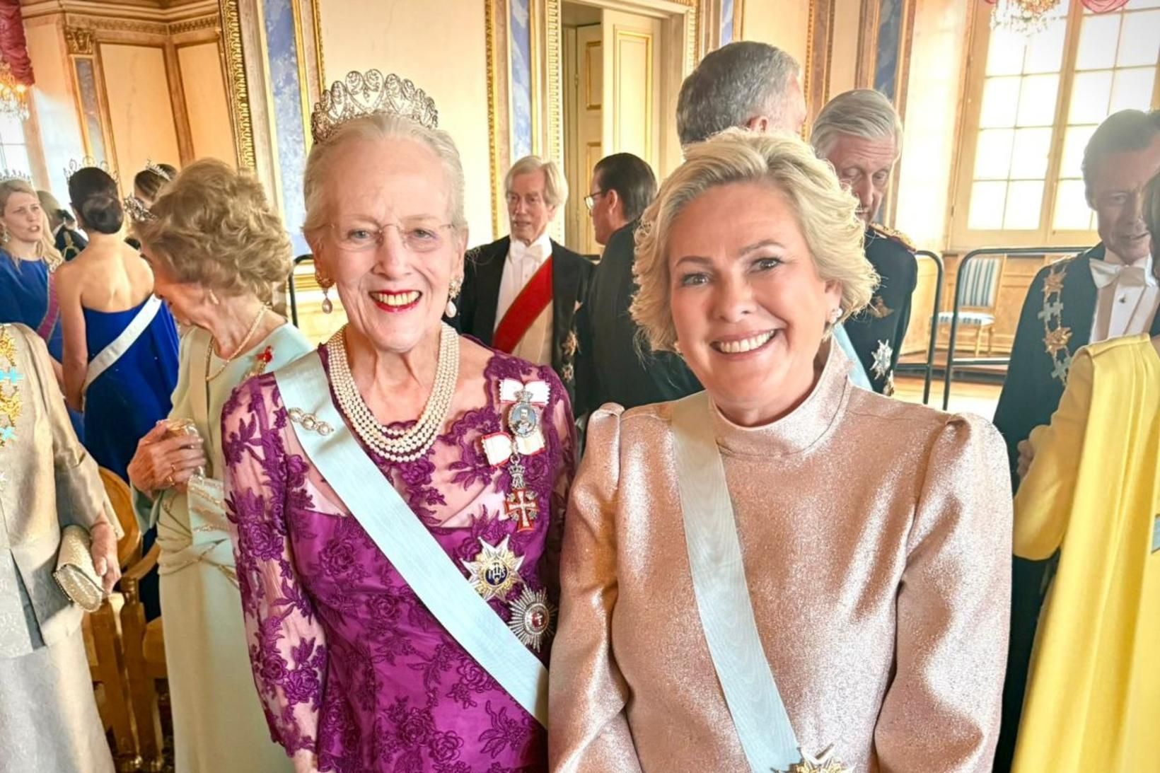 Halla himinlifandi eftir konunglegt afmæli