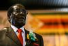 Mugabe ávarpar þjóðina en neitar afsögn
