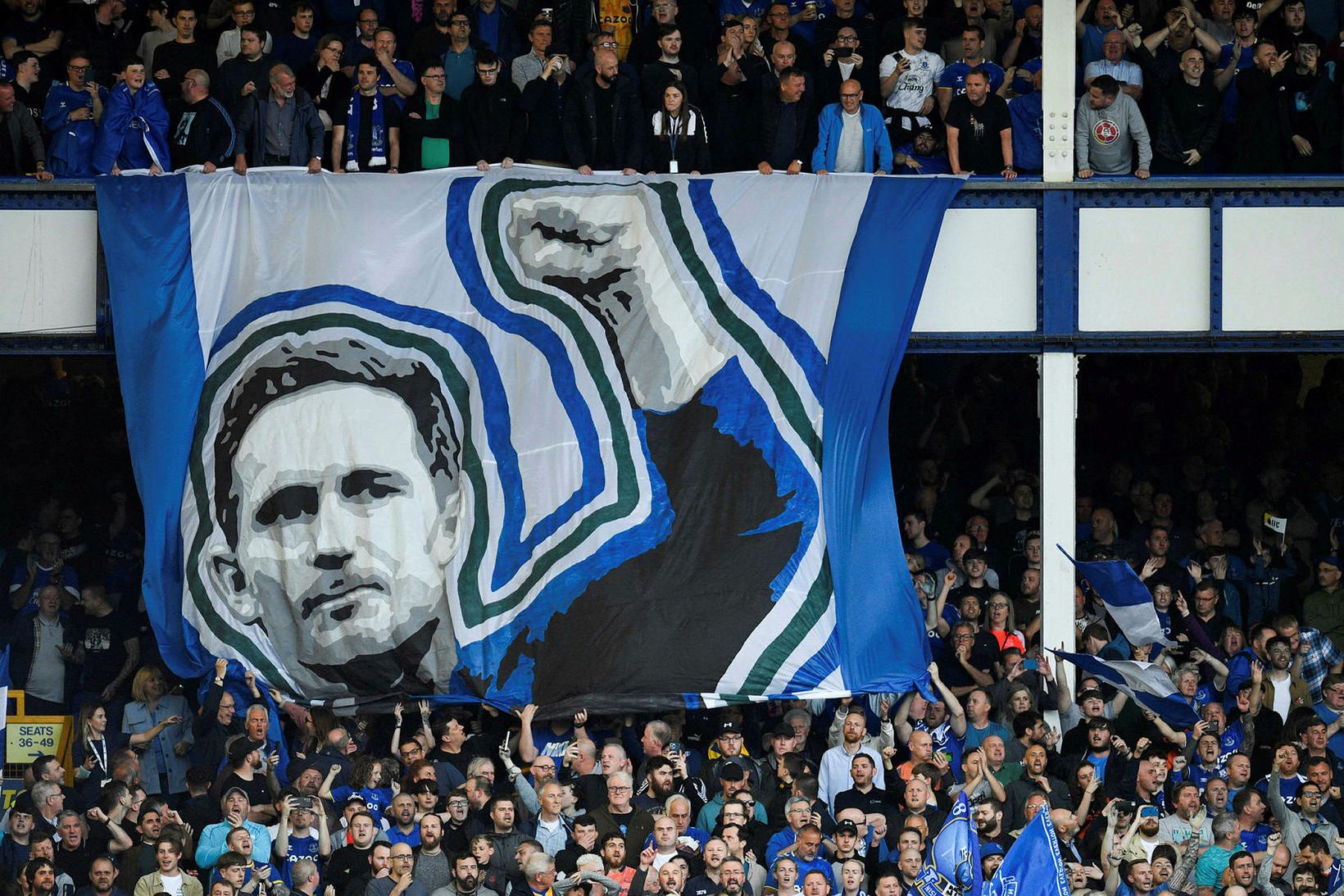 Stuðningsmenn Everton voru ánægðir með Frank Lampard og lærisveina hans …