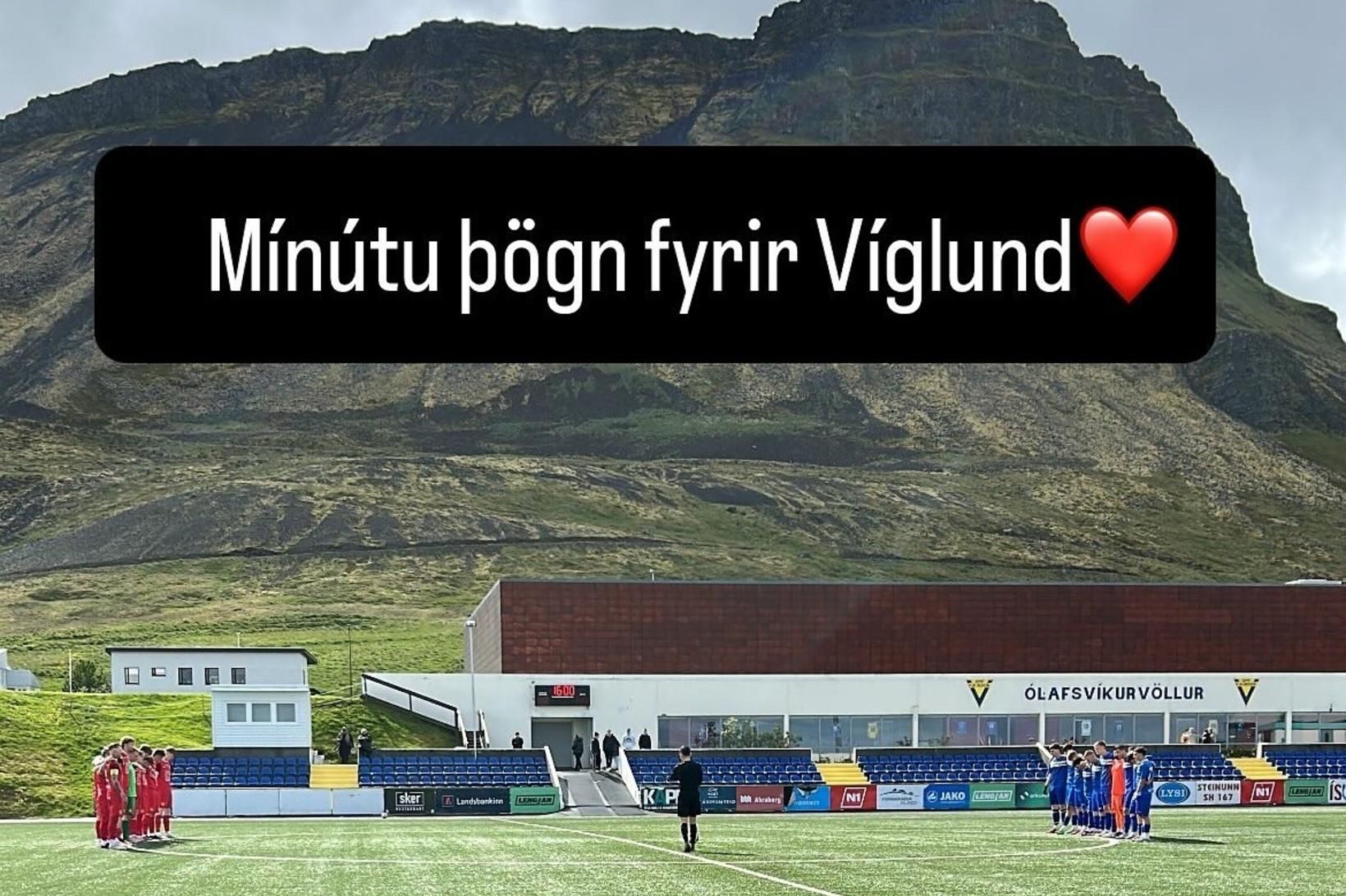 Mínútu þögn fyrir leikinn í Ólafsvík.