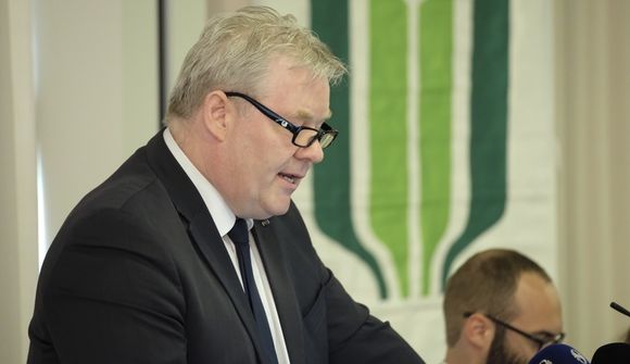 Eftirsjá að fólki sem yfirgefur flokkinn