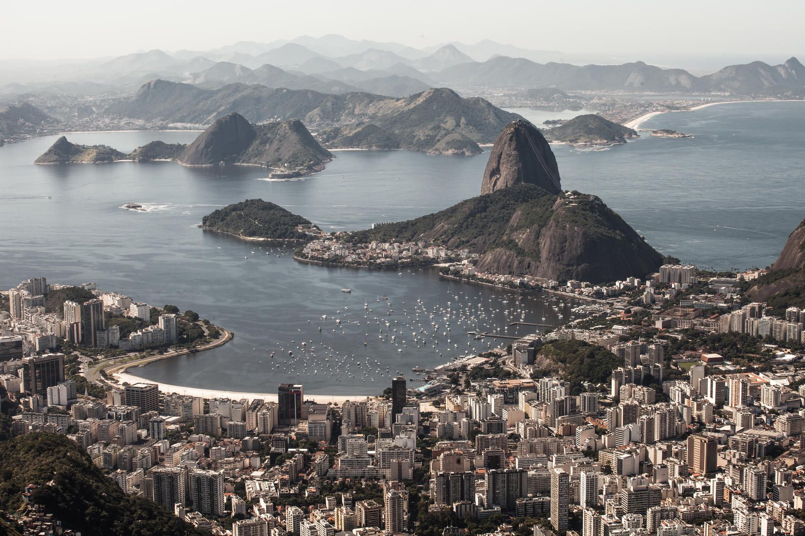 Sverrir var handtekinn á heimili sínu í Rio de Janeiro.