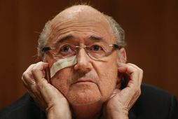 Sepp Blatter á fréttamannafundinum sem hann hélt í Zürich í dag.