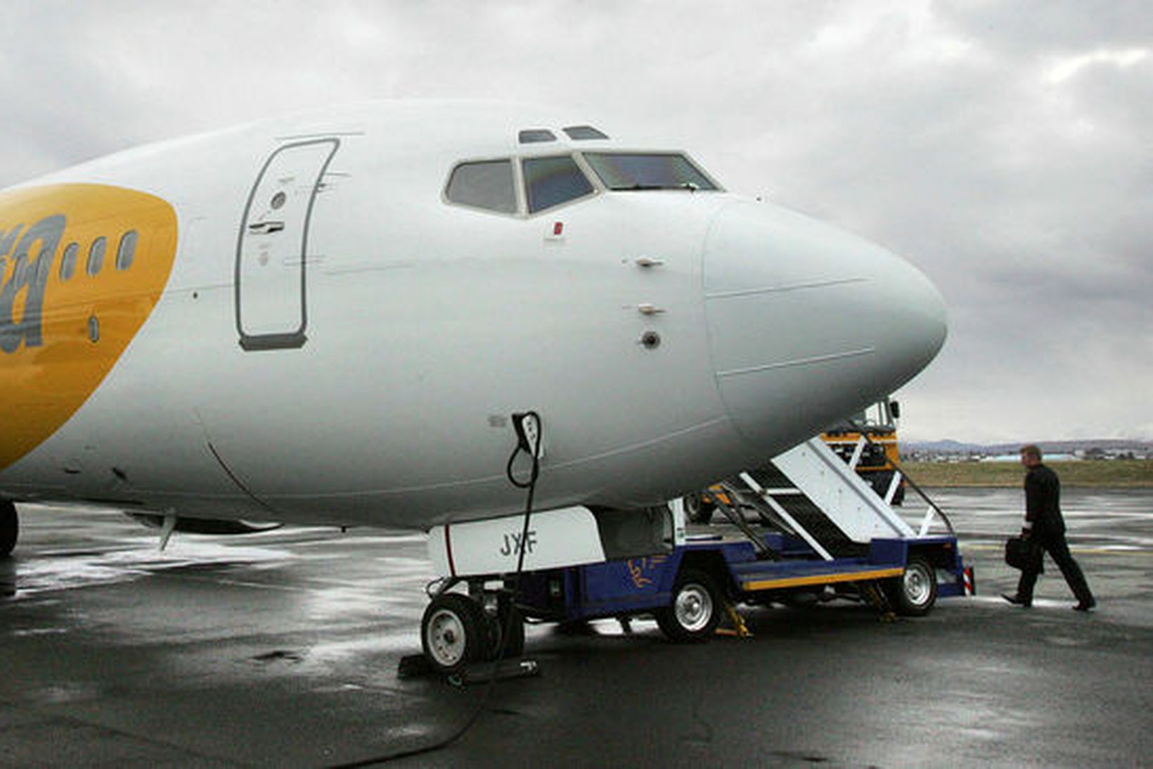 Farþegaþota Primera Air á Reykjavíkurflugvelli.