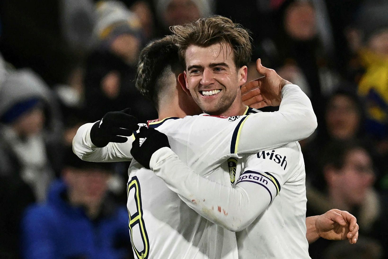 Patrick Bamford fagnar eftir að hafa skorað fimmta mark Leeds …