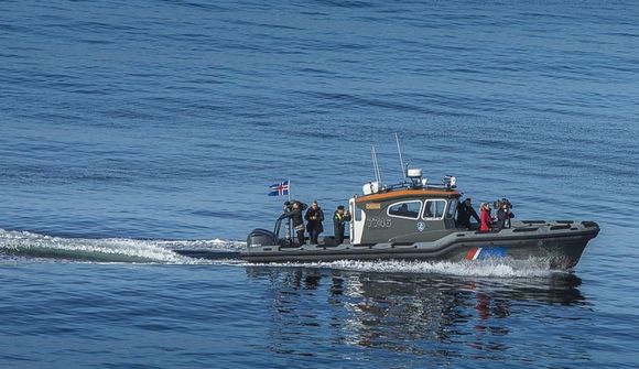 Stöðvuðu flutningaskip vegna gervihnattamynda